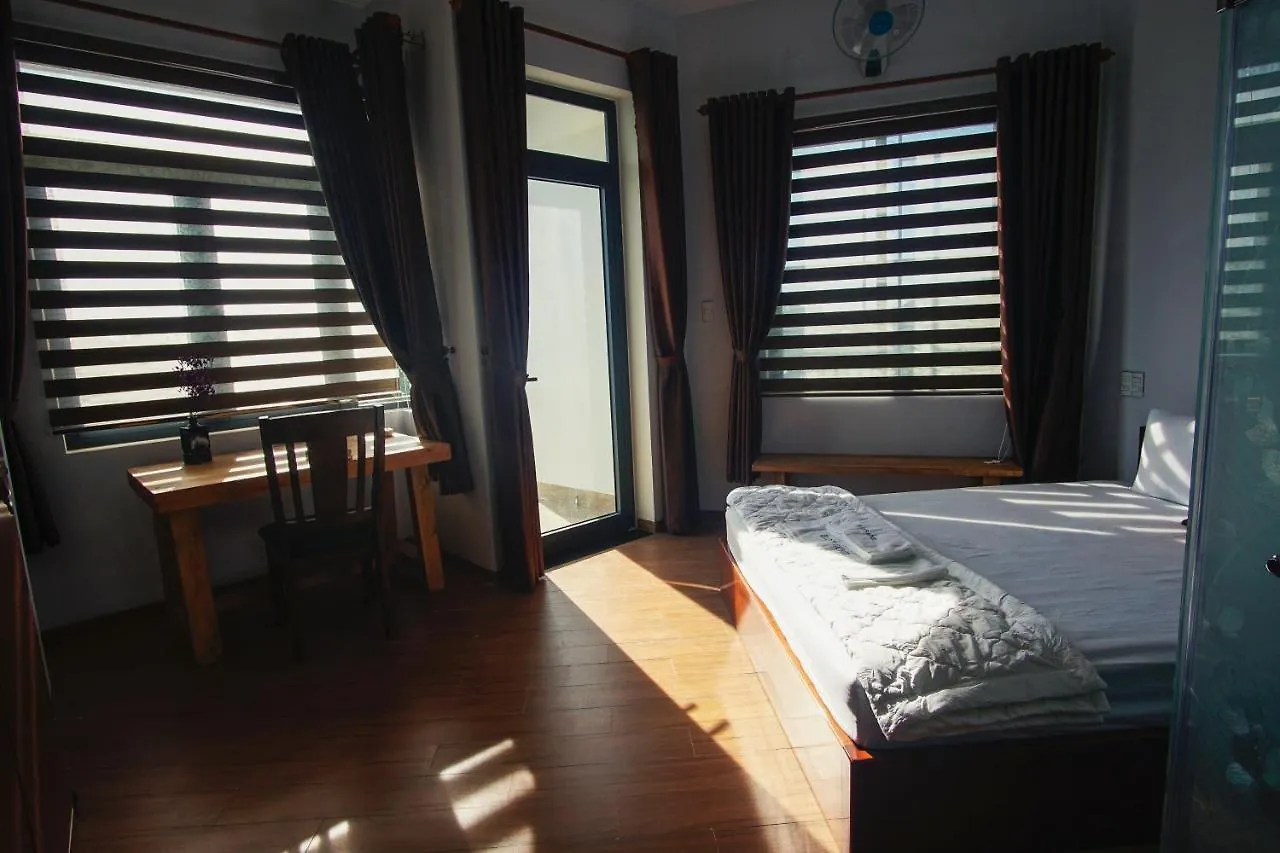 Bed and Breakfast Nhà CủA Elly Danang Vietnam